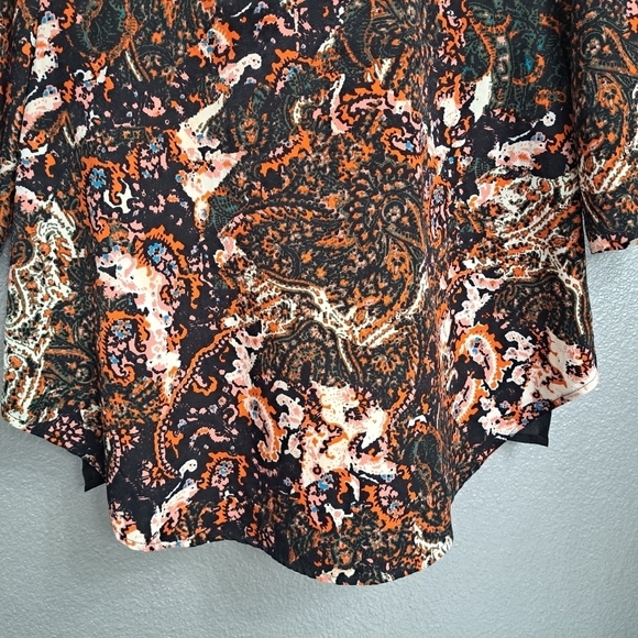 Wayf Floral & Paisley Side Slit Blouse  Size M - Picture 8 of 13